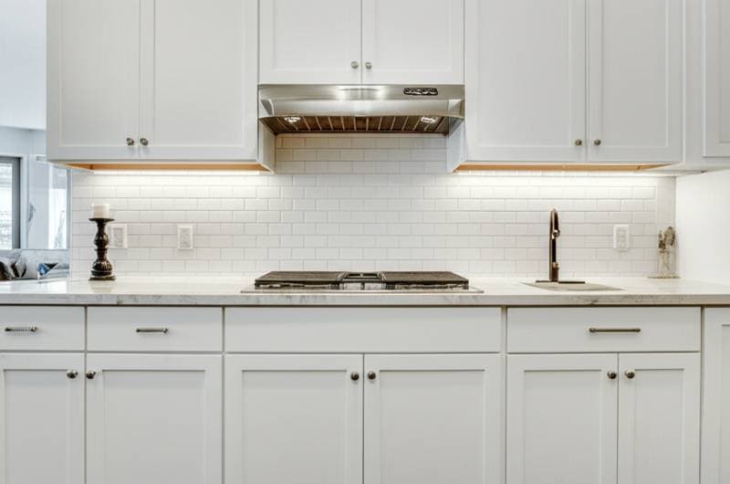 Featured image for Refacing Cabinets Saves 40% on Kitchen Remodels